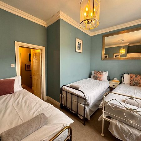 The Pickwick House 2 Bedroom Free Parking Bath Eksteriør billede