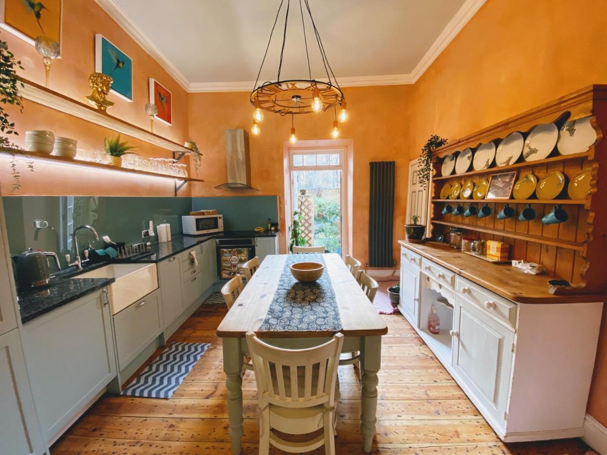 The Pickwick House 2 Bedroom Free Parking Bath Eksteriør billede