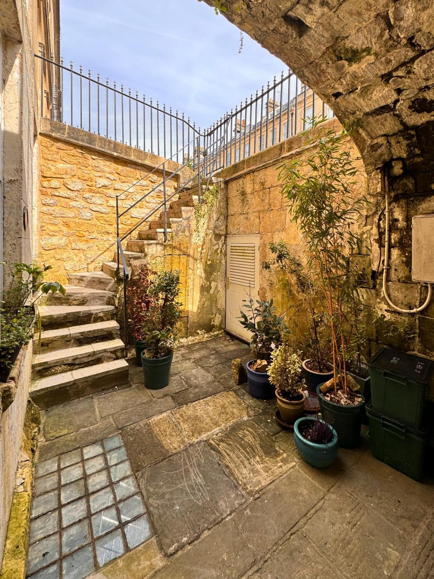 The Pickwick House 2 Bedroom Free Parking Bath Eksteriør billede